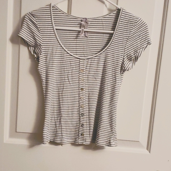 Crop top - Picture 1 of 1